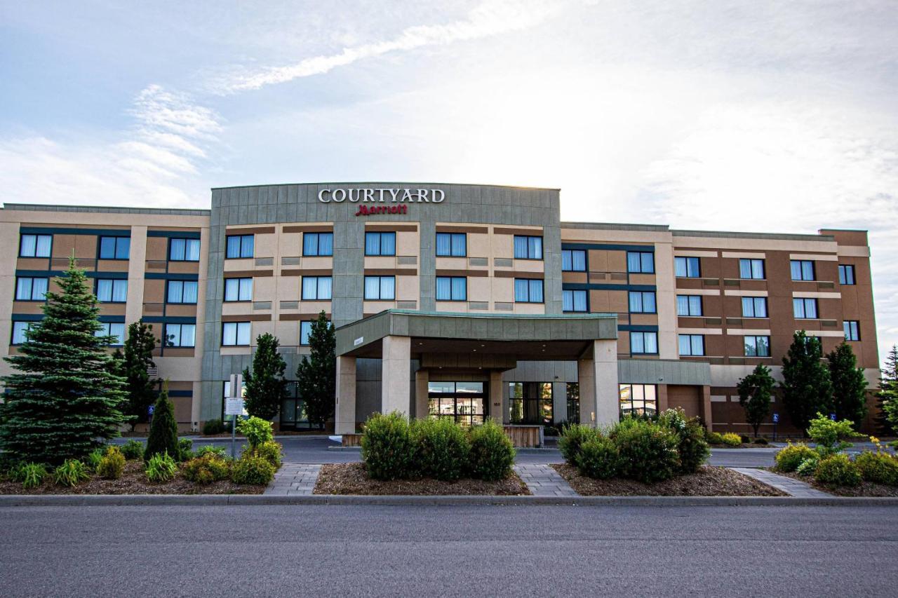 Courtyard By Marriott Kingston Highway 401 Hotel Exterior photo